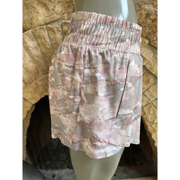 NEW Avia Bike Liner Camo Pink Gray Running Shorts Women’s Size Small - Picture 3 of 7